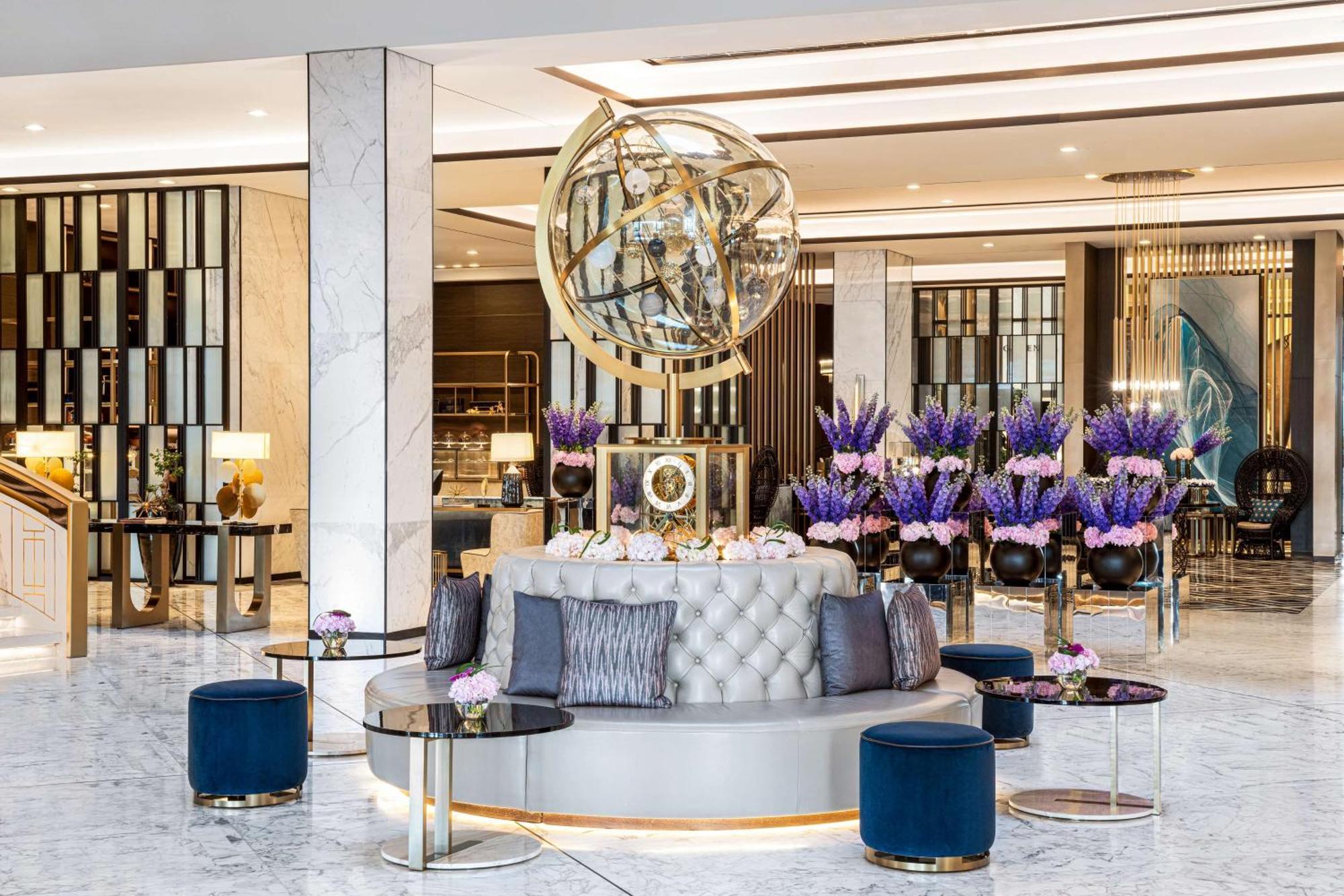 Отель Waldorf Astoria Kuwait Кувейт Экстерьер фото The lobby of the hotel