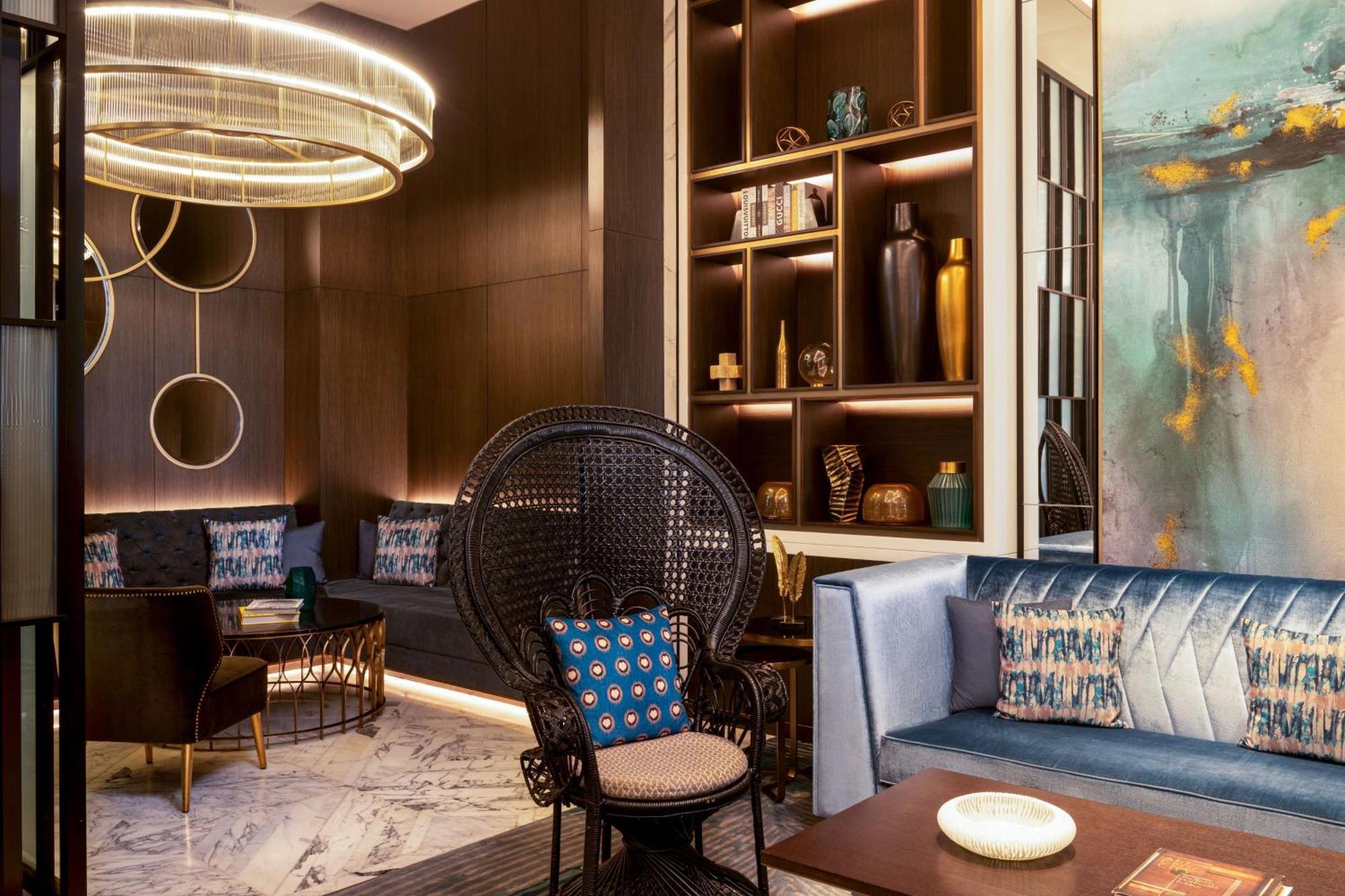 Отель Waldorf Astoria Kuwait Кувейт Экстерьер фото The Lounge at the hotel